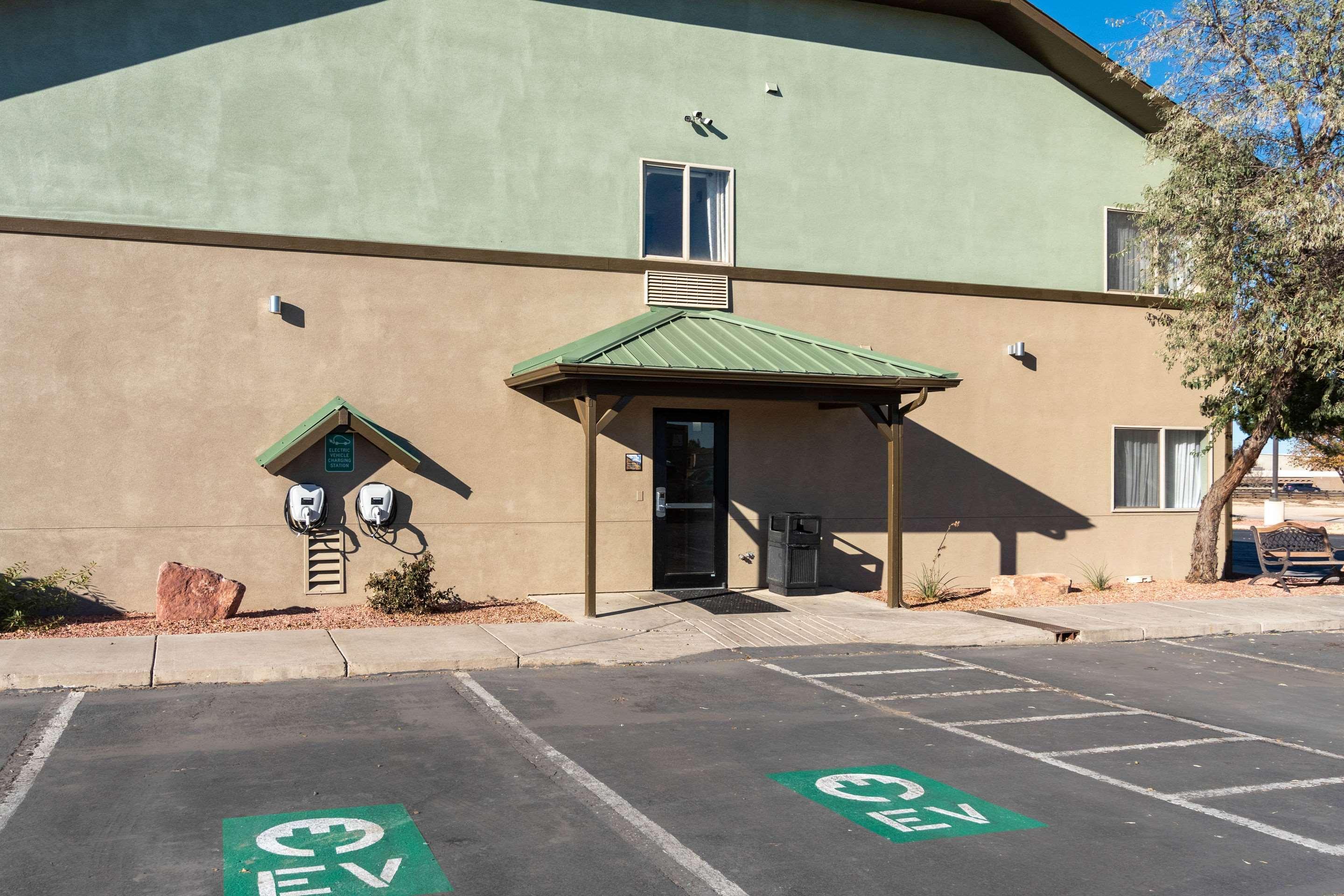 Quality Inn & Suites West Pueblo Kültér fotó